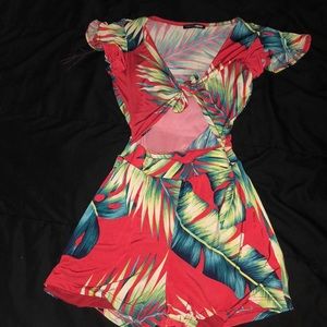 Jumper ties in middle !